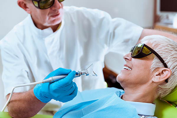 ADA Guidelines on Laser Teeth Whitening from Encino Cosmetic & Dental Implants in Encino, CA