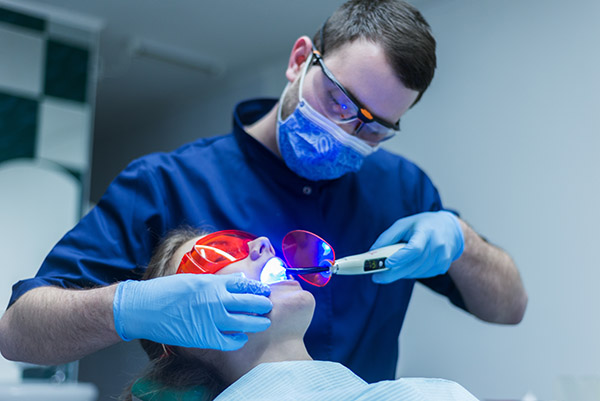 How Your Dentist Can Protect Your Gums And Eyes During Laser Teeth Whitening