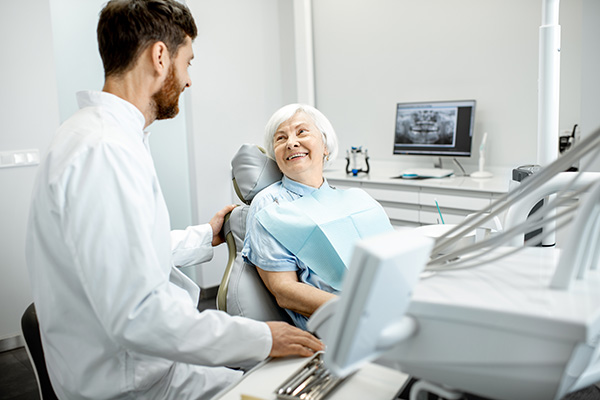 What to Expect When Getting Dentures from Encino Cosmetic & Dental Implants in Encino, CA
